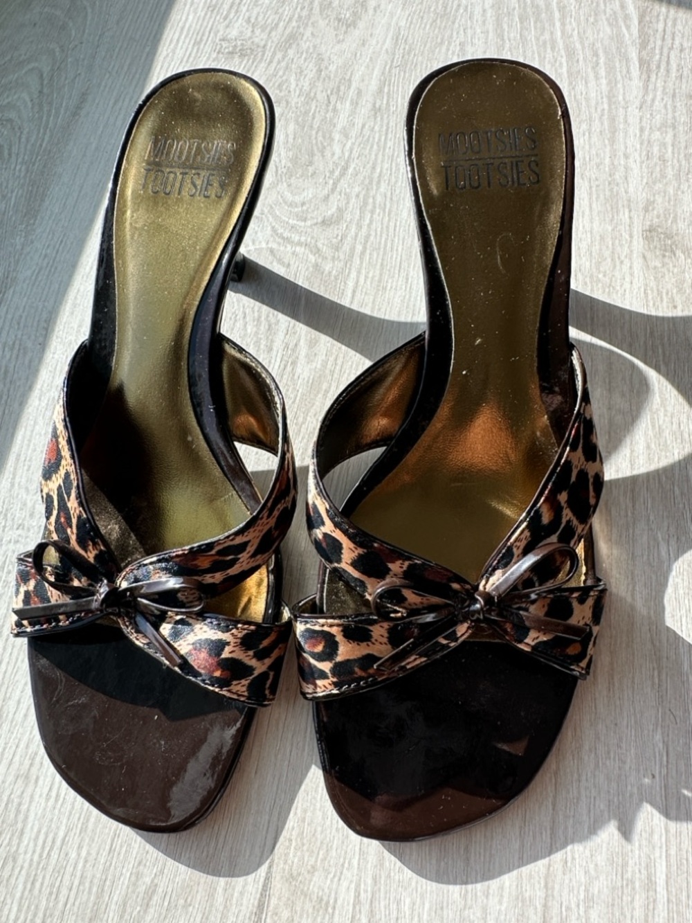 Y2K Mootsies Tootsies Leopard Print Bow Slide Sandals Gold & Brown